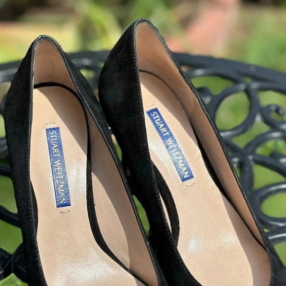 Stuart Weitzman — Suede Pumps - Picture 4 of 7